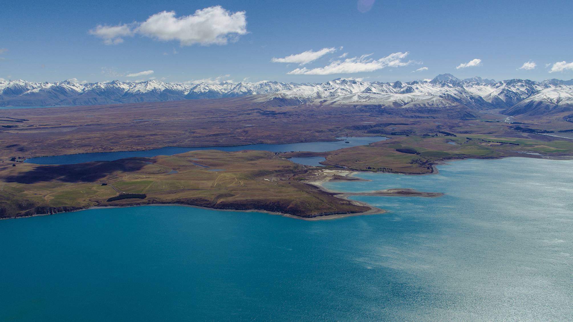 View from Lake Tekapo to Lake Alexandrina and Aoraki/Mount Cook